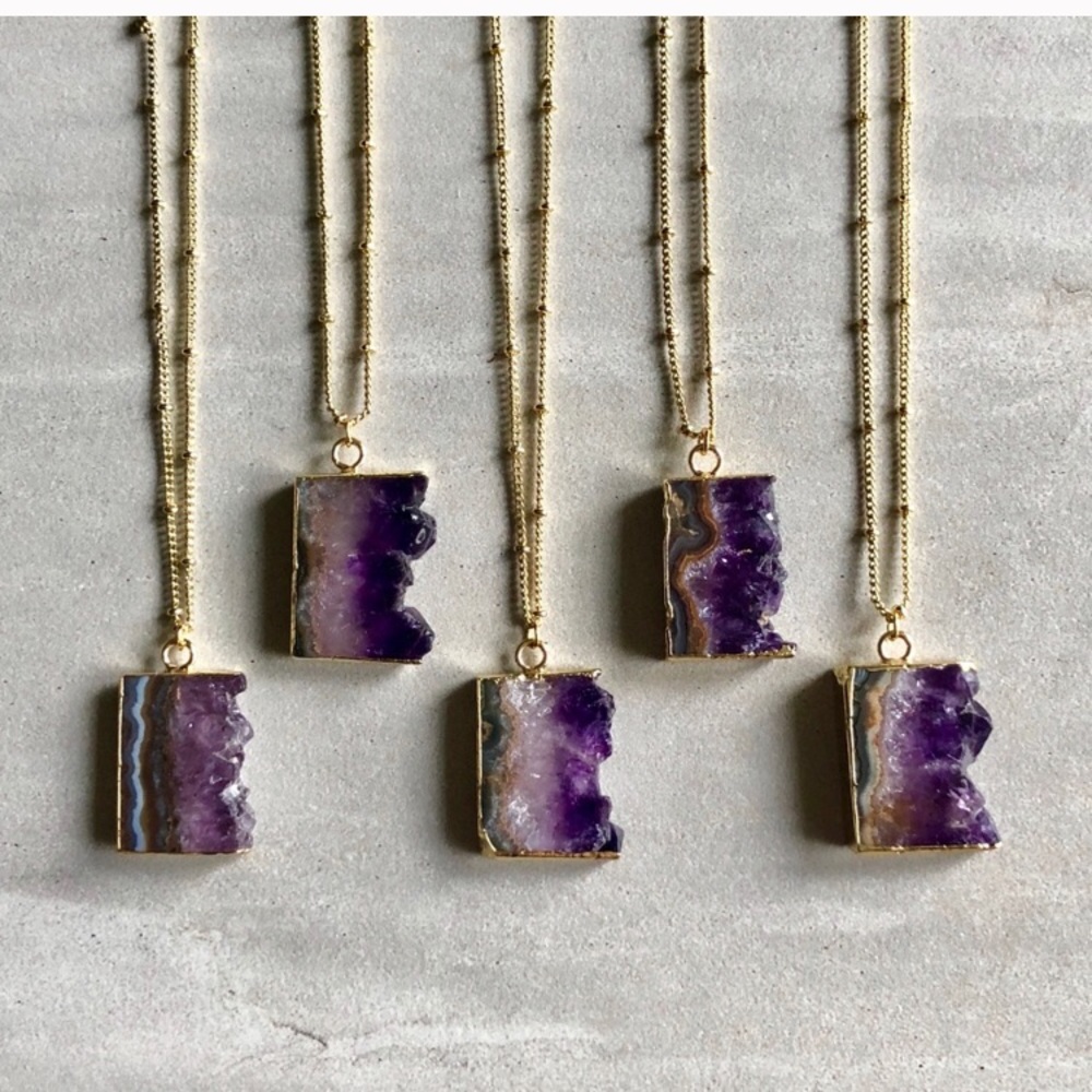 Last 1! 🌟Dainty Amethyst Slice Necklace - Picture 3 of 8